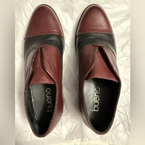 Bueno Women's Maroon and Black Leather Loafers